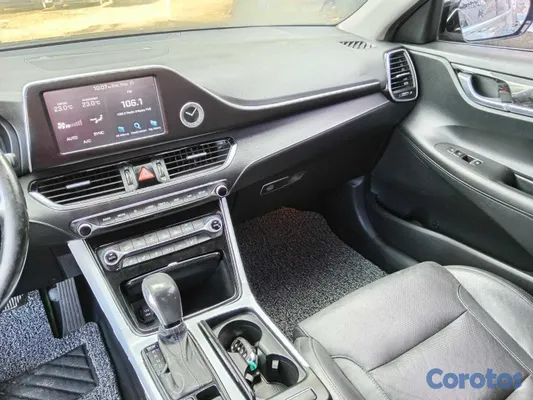 2018 Hyundai Grandeur — foto 9 / 10