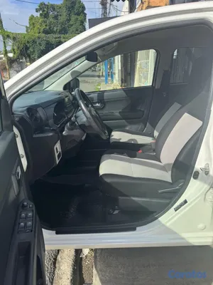 2021 Daihatsu Mira — foto 5 / 9