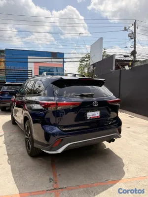 2022 Toyota Highlander — foto 4 / 14