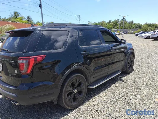 2018 Ford Explorer — foto 3 / 7