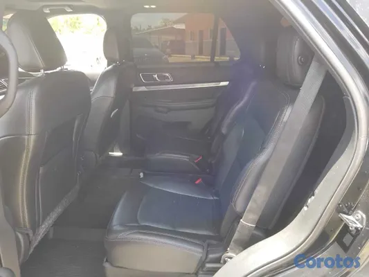 2018 Ford Explorer — foto 7 / 7