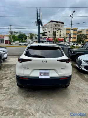 2023 Mazda CX-30 — foto 8 / 12
