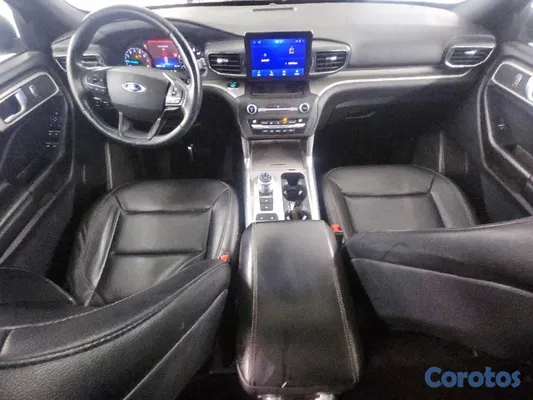 2020 Ford Explorer — foto 3 / 10