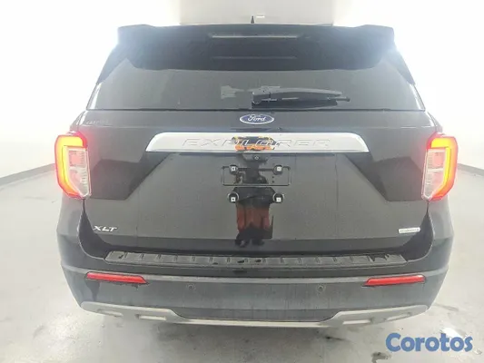 2020 Ford Explorer — foto 8 / 10