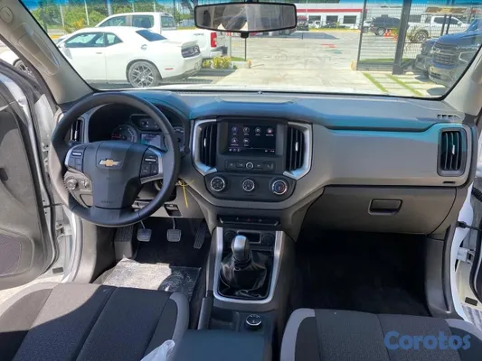 2024 Chevrolet Colorado — foto 2 / 7
