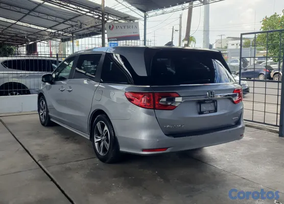 2018 Honda Odyssey — foto 7 / 12