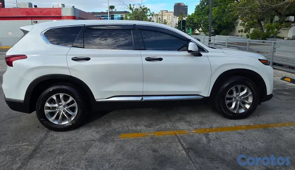 2019 Hyundai Santa Fe — foto 5 / 10