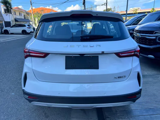 2026 Jetour X50 2026 CERO KILOMETRO — foto 5 / 10