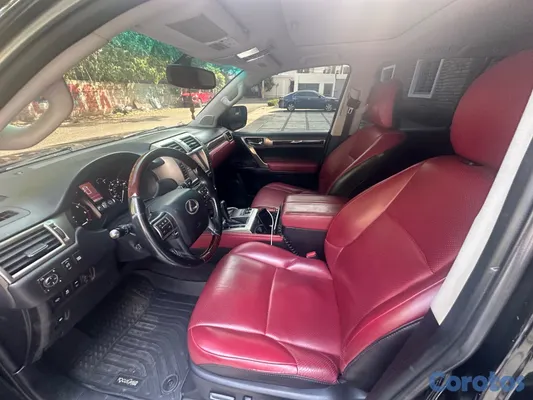 2015 Lexus Gx — foto 9 / 15