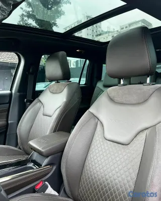 2024 Jeep Commander — foto 9 / 10