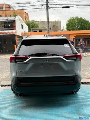 2020 Toyota Rav-4 — foto 8 / 18