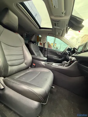 2020 Toyota Rav-4 — foto 15 / 18