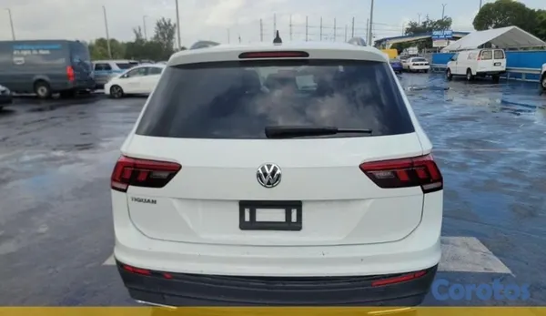 2021 Volkswagen Tiguan — foto 4 / 10