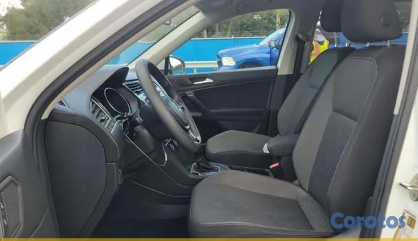 2021 Volkswagen Tiguan — foto 5 / 10