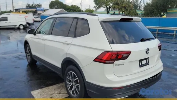 2021 Volkswagen Tiguan — foto 10 / 10