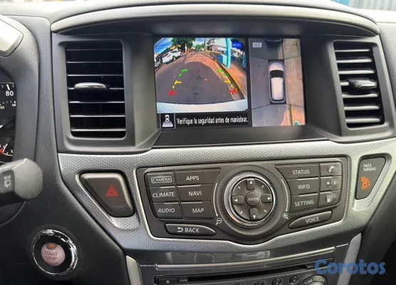 2020 Nissan Pathfinder — foto 8 / 10