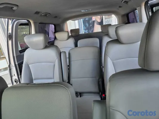 2021 Hyundai Grand Starex — foto 10 / 19