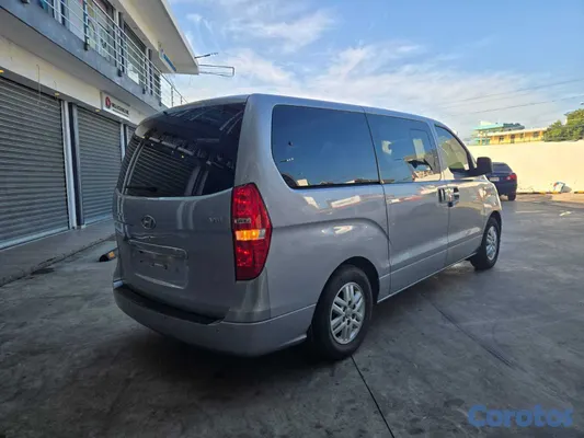 2021 Hyundai Grand Starex — foto 14 / 19