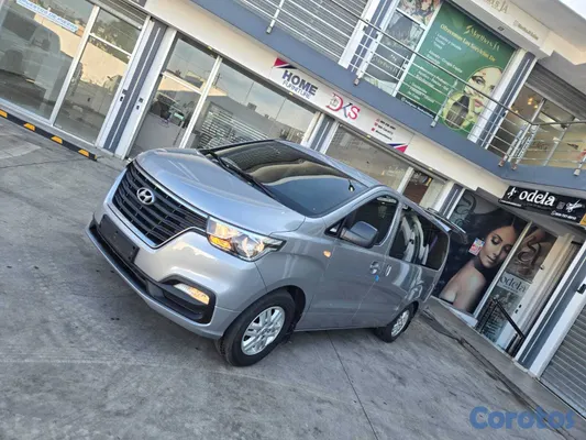 2021 Hyundai Grand Starex — foto 16 / 19