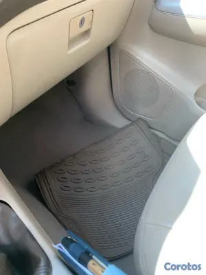 2008 Toyota Fortuner — foto 6 / 12