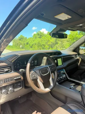 2024 GMC Yukon — foto 7 / 17