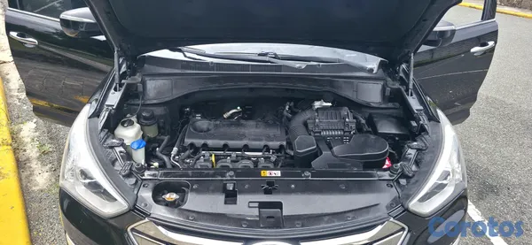 2014 Hyundai Santa Fe — foto 4 / 7
