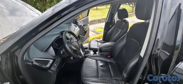 2014 Hyundai Santa Fe — foto 5 / 7
