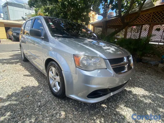 2014 Dodge gran caravan — foto 1 / 7