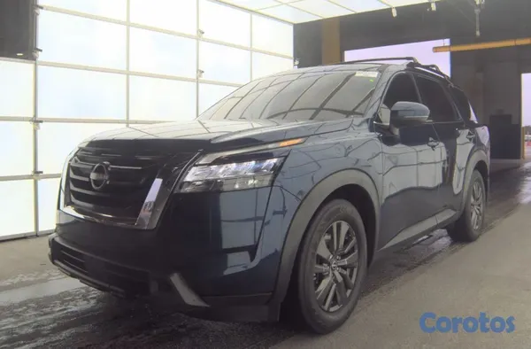 2022 Nissan Pathfinder — foto 6 / 9
