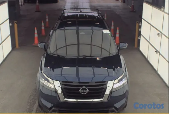 2022 Nissan Pathfinder — foto 7 / 9
