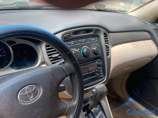2003 Toyota Highlander — foto 8 / 10