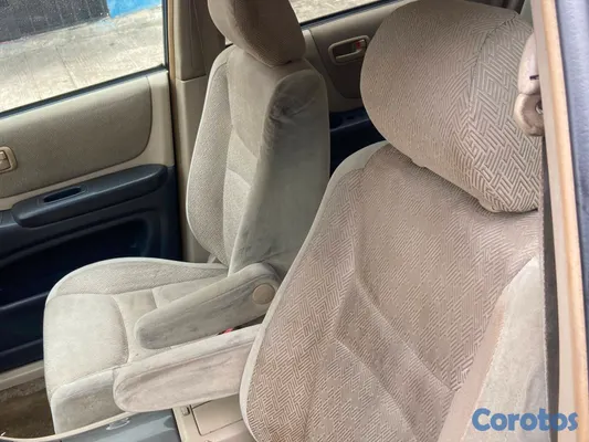2003 Toyota Highlander — foto 9 / 10