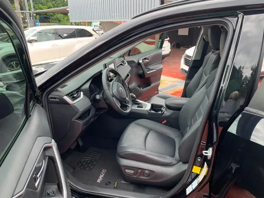 2021 Toyota Rav-4 — foto 8 / 10