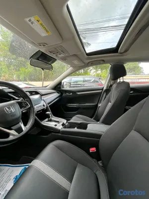 2020 Honda Civic — foto 5 / 9