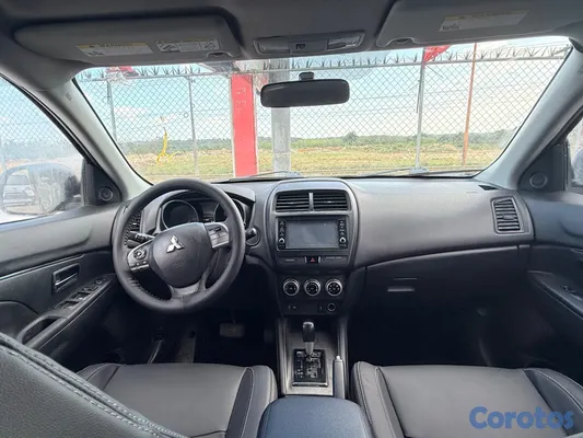 2020 Mitsubishi Outlander — foto 3 / 11