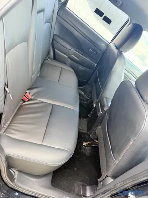 2020 Mitsubishi Outlander — foto 9 / 11