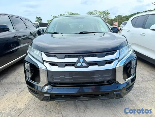 2020 Mitsubishi Outlander — foto 10 / 11