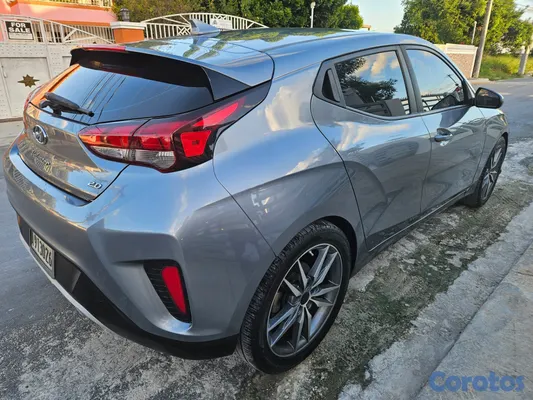 2019 Hyundai Veloster 2019, versión base, motor 2.0 nat — foto 3 / 11