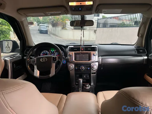 2018 Toyota 4 Runner — foto 2 / 13