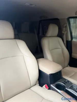2018 Toyota 4 Runner — foto 5 / 13