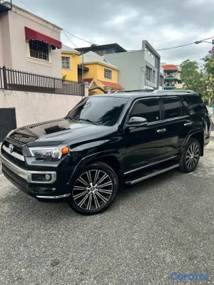 2018 Toyota 4 Runner — foto 12 / 13