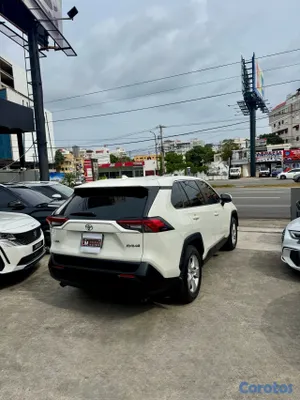 2020 Toyota Rav-4 — foto 8 / 12