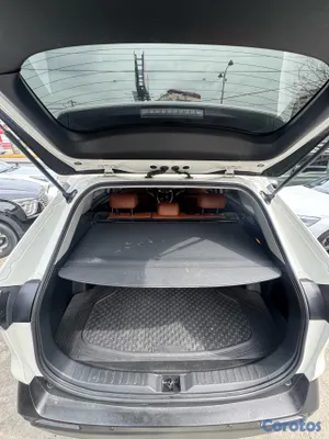 2020 Toyota Rav-4 — foto 11 / 12