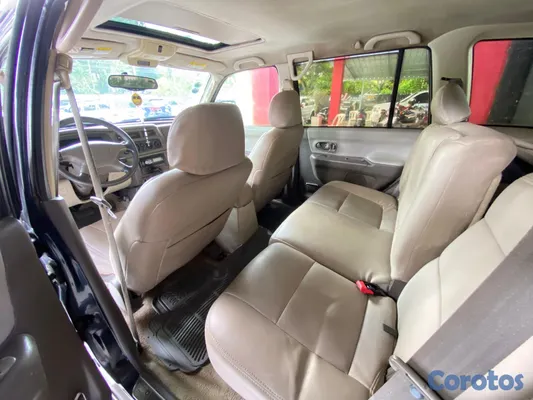 2001 Mitsubishi Montero — foto 4 / 11