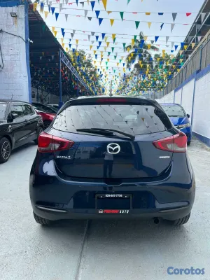 2020 Mazda MAZDA 2 — foto 4 / 10