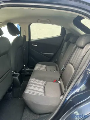 2020 Mazda MAZDA 2 — foto 7 / 10