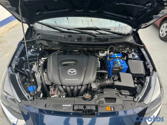 2020 Mazda MAZDA 2 — foto 9 / 10