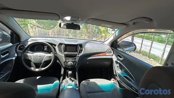 2016 Hyundai Santa Fe — foto 3 / 8