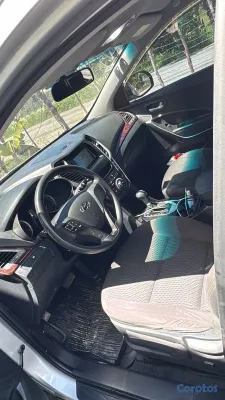 2016 Hyundai Santa Fe — foto 4 / 8