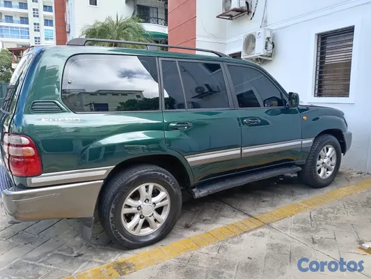 2001 Toyota Land Cruiser — foto 2 / 14